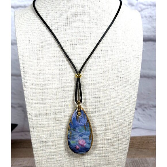 Goebel Artis Orbis Claude Monet Water Lilies Reversible Porcelain Pendant NIB - Picture 9 of 16